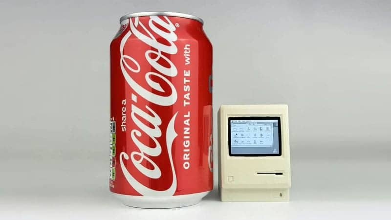 Представлено мініатюрну робочу репліку Macintosh 128K