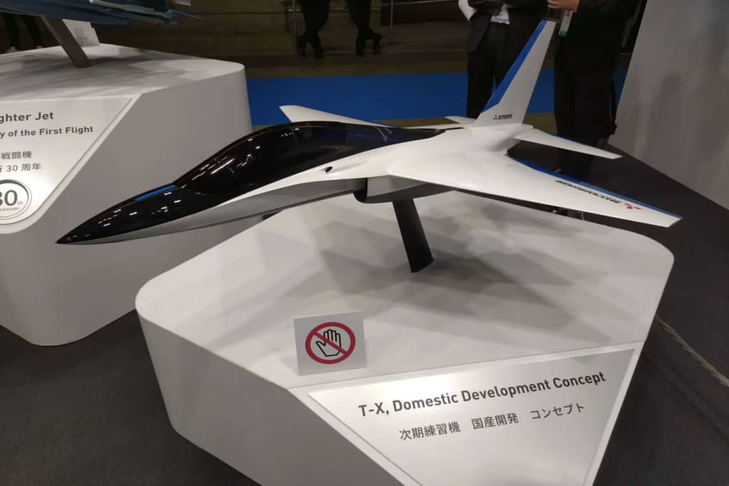 Mitsubishi показала модель найновішого літака TX