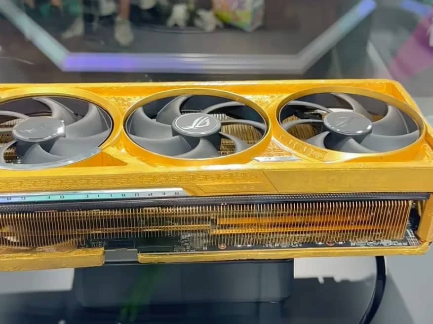 Asus представила відеокарту RTX 5090 ROG Astral вартістю $500 000 із 5 кг золота