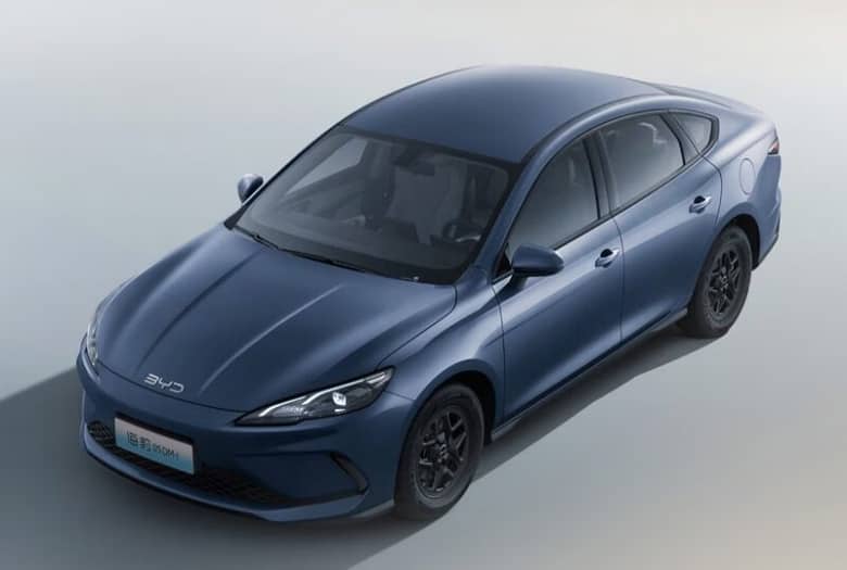 Представлений сучасний автомобіль BYD Seal 05 DM-i 2026