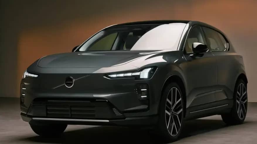 Volvo розпочала поставки електричного EX60
