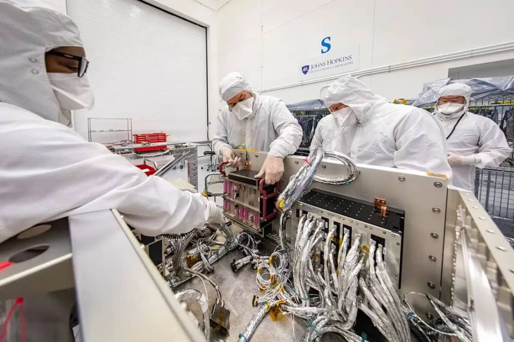 NASA розпочало випробування роторного апарату Dragonfly для місії на Титан
