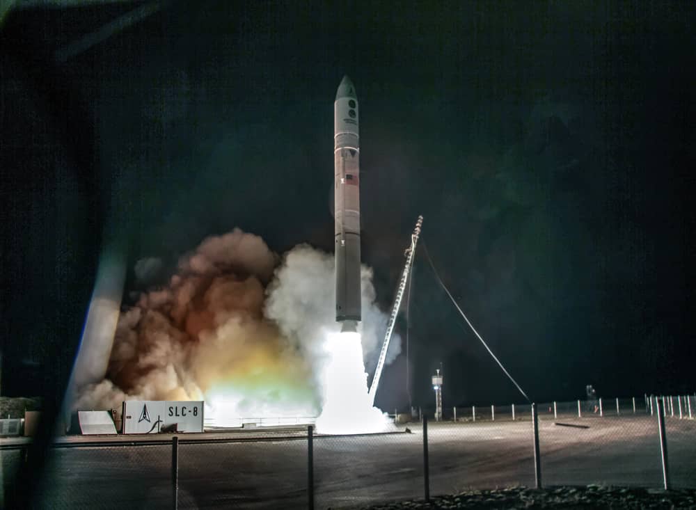 NASA CubeSat розпочинає місію з вивчення радіохвиль у космосі