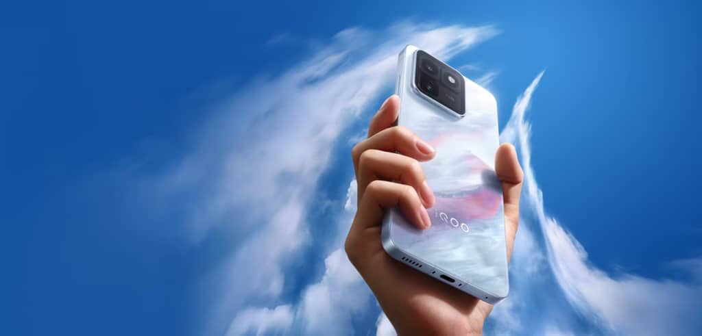 Розкрито офіційні подробиці про смартфон iQOO 15T