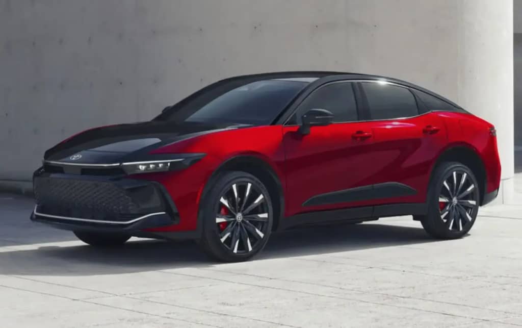 Toyota Crown 2027 оновиться, але стане дорожчим