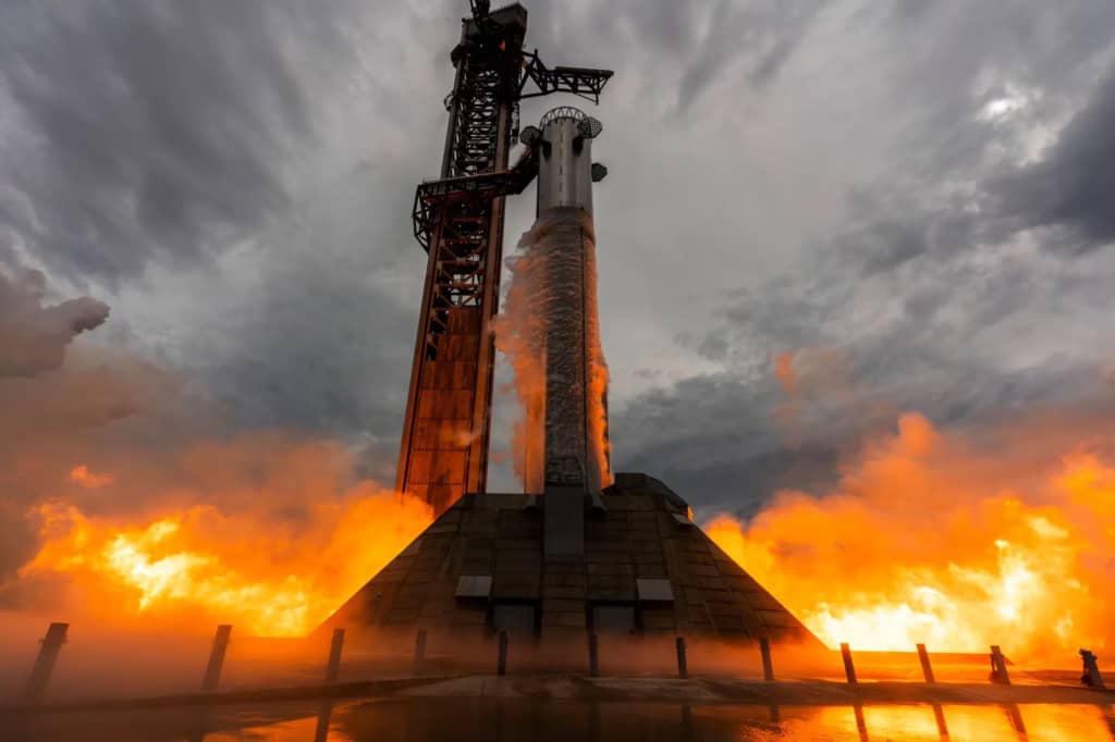 Гігантська ракета Starship не злетіла