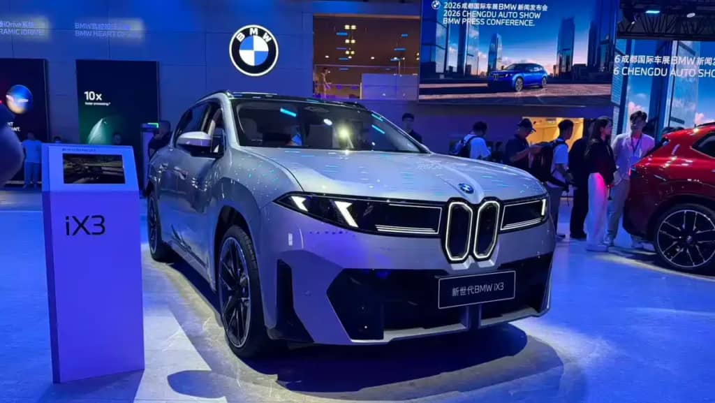 BMW представила iX3 для Китаю