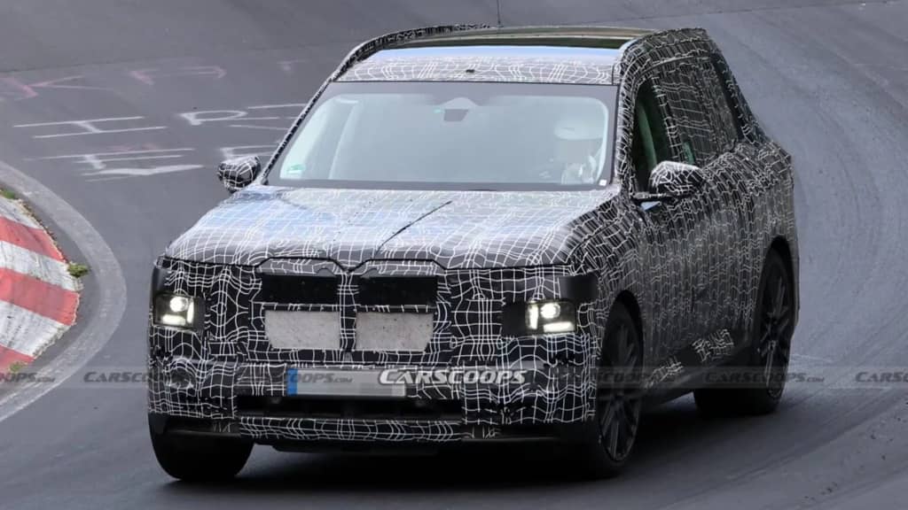 Новий BMW X7 збереже V8, але отримає технології нового покоління