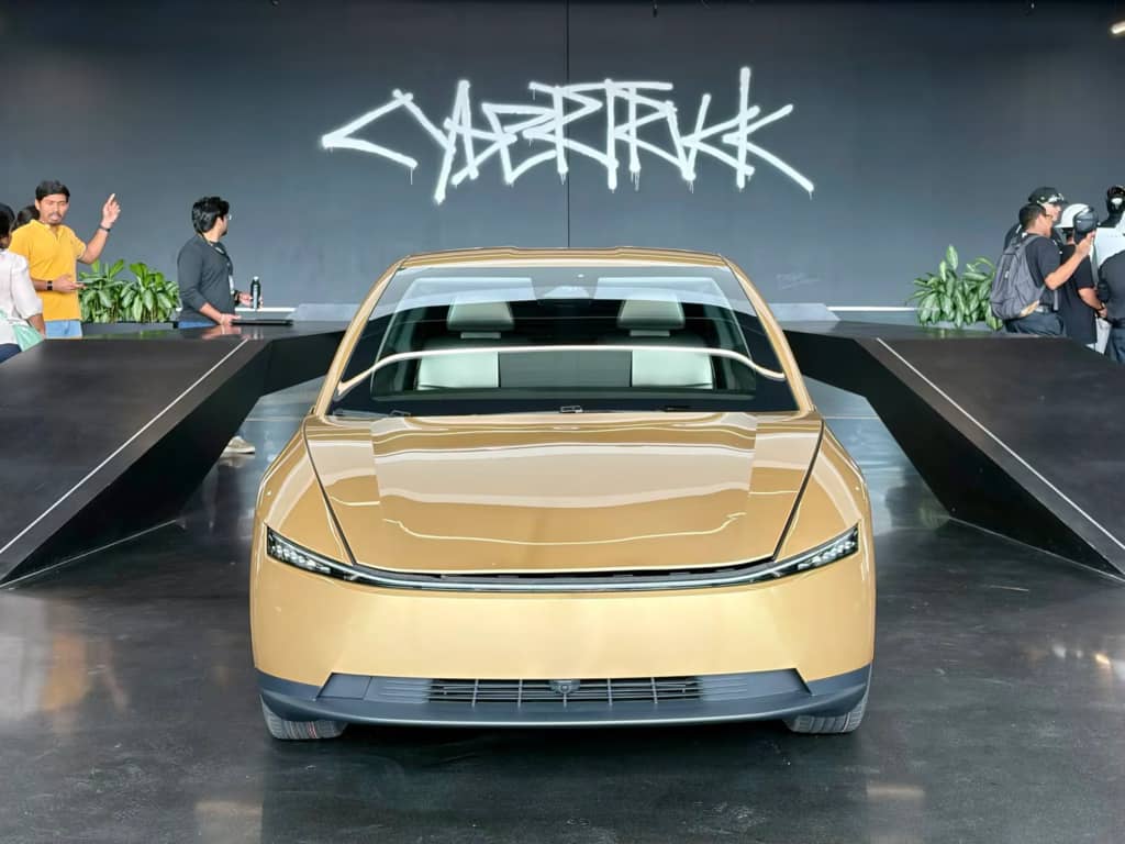 Tesla назвала дату запуску Cybercab
