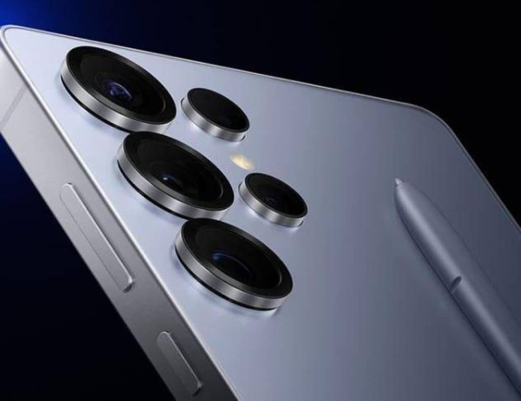 Samsung Galaxy S27 Ultra можуть випустити у двох розмірах