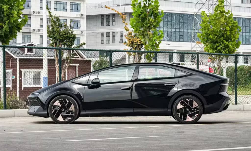 Hyundai представила новий Eonic V