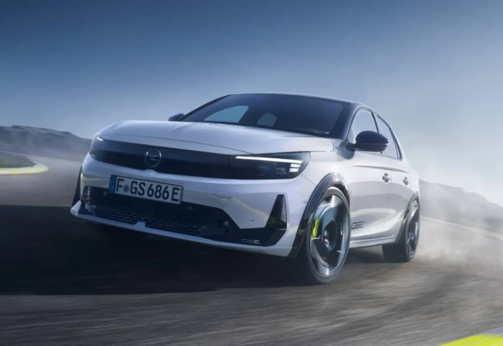Opel оголошує ціну на новий потужний електромобіль