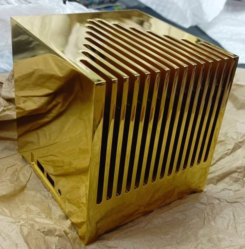 Представлений міні-ПК Kubb Fanless у топовій версії — 12-ядерний Intel Core Ultra X7 358 та 128 ГБ ОЗУ