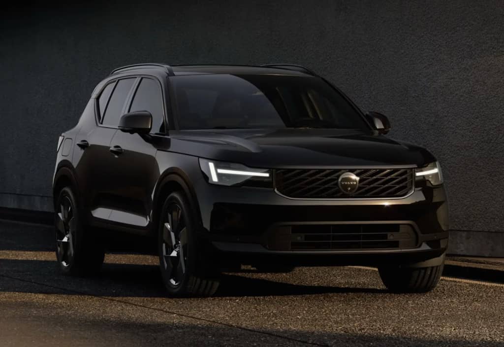 Volvo провела оновлення електричних EX40 та EC40