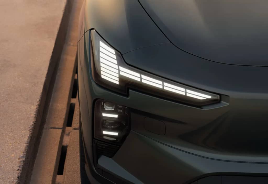 Volvo готує одразу дві «електричні» новинки
