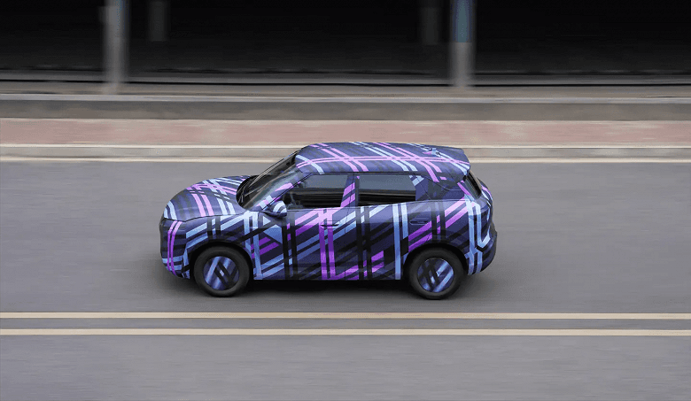 BYD показала перші фото нового електричного кросовера Yuan UP