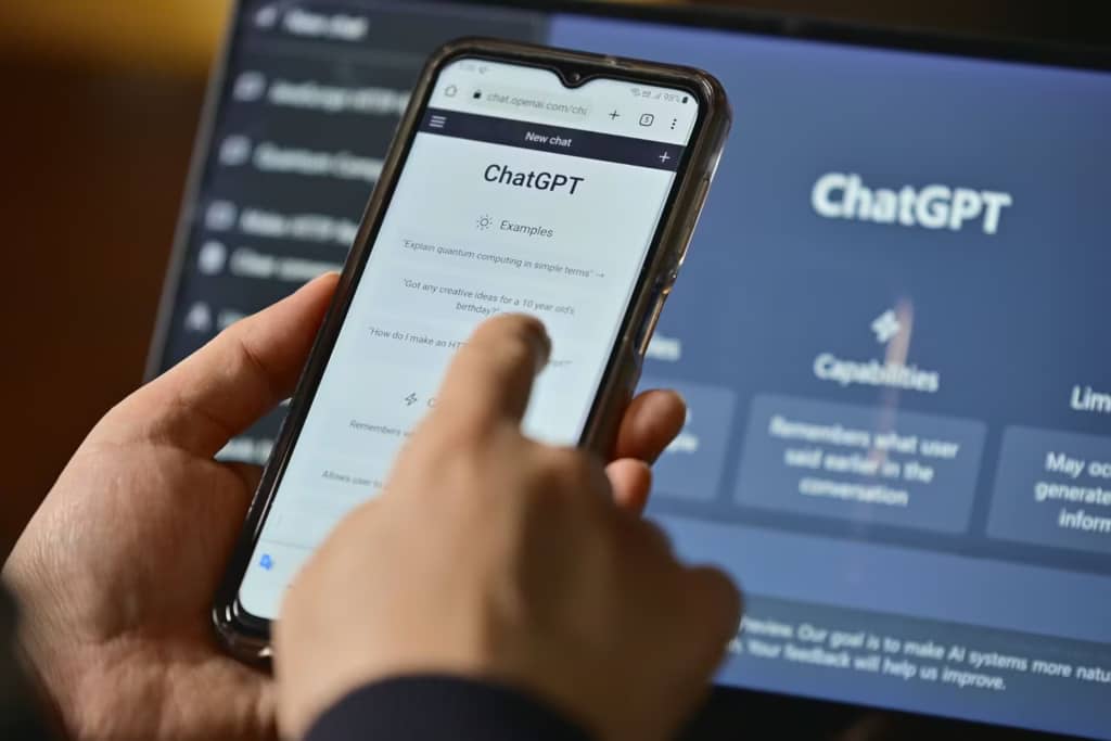 Стало відомо, про що люди найчастіше запитують ChatGPT