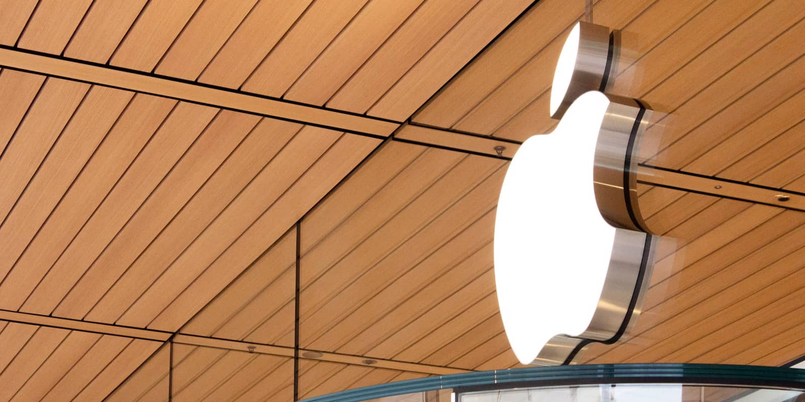 Apple звинувачують у дискримінації працівників профспілки в Таусоні