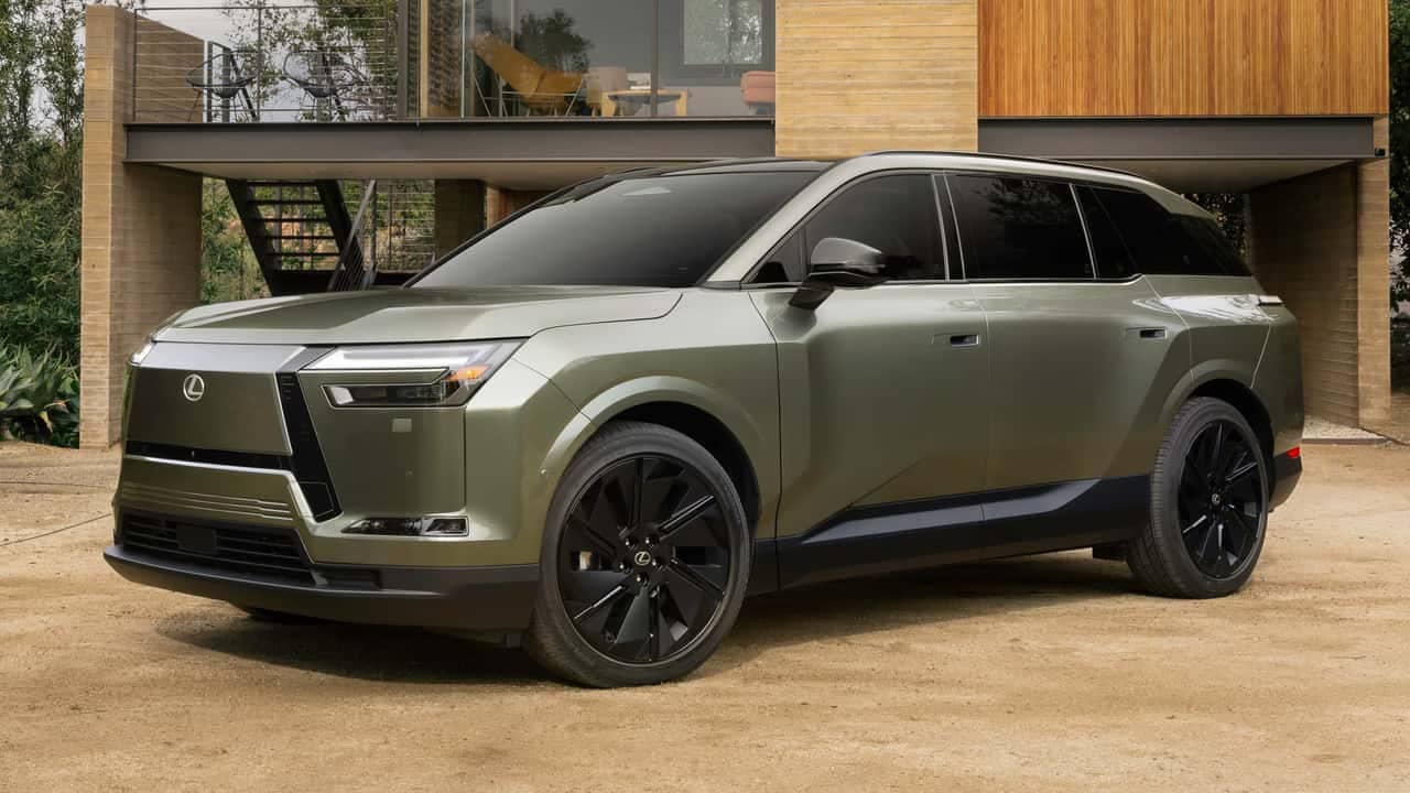 Електричний SUV Lexus TZ 2027 року з імітацією звуку V10