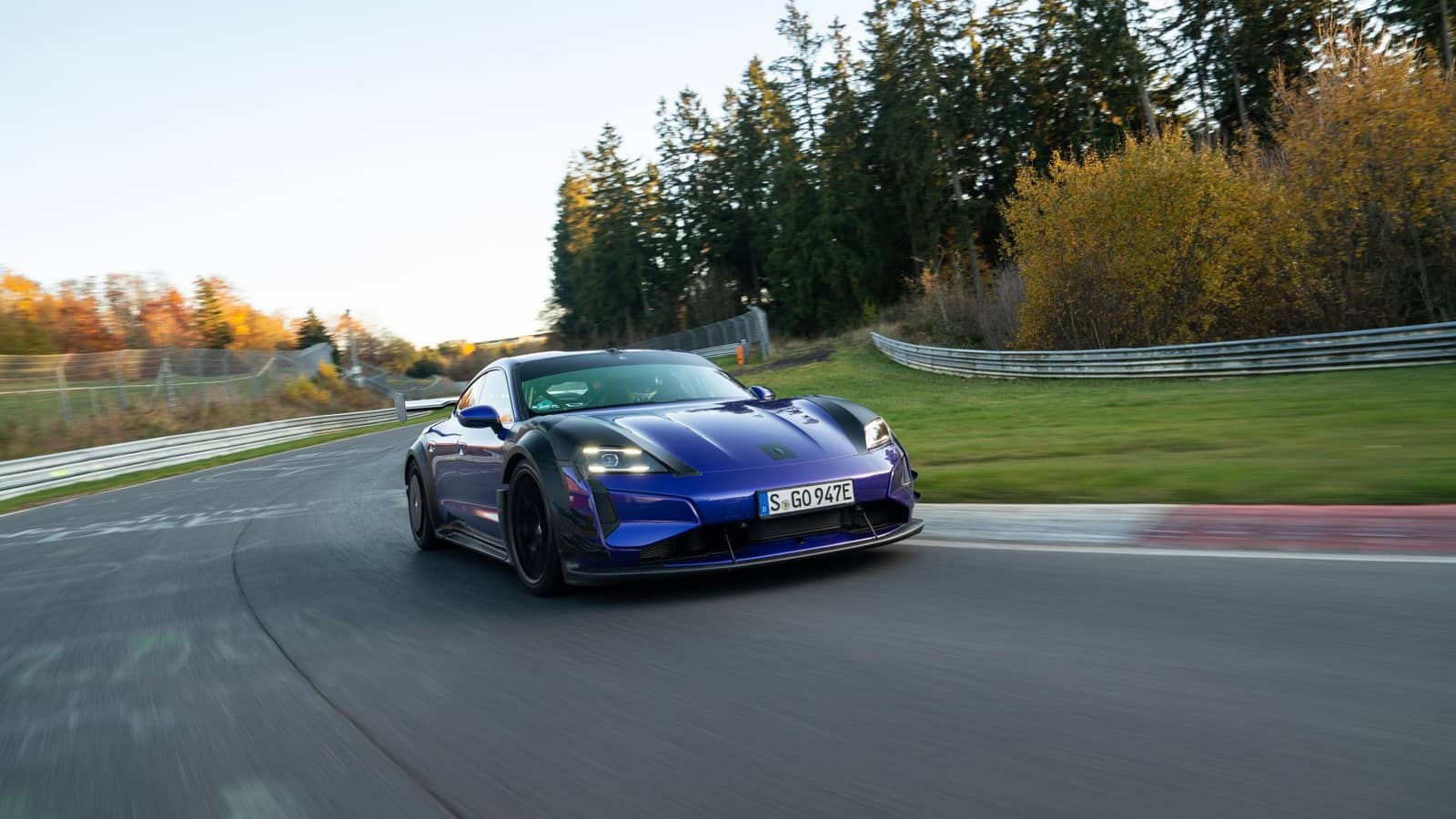 Porsche Taycan Turbo GT з пакетом Manthey встановлює новий рекорд на Нюрбургринзі
