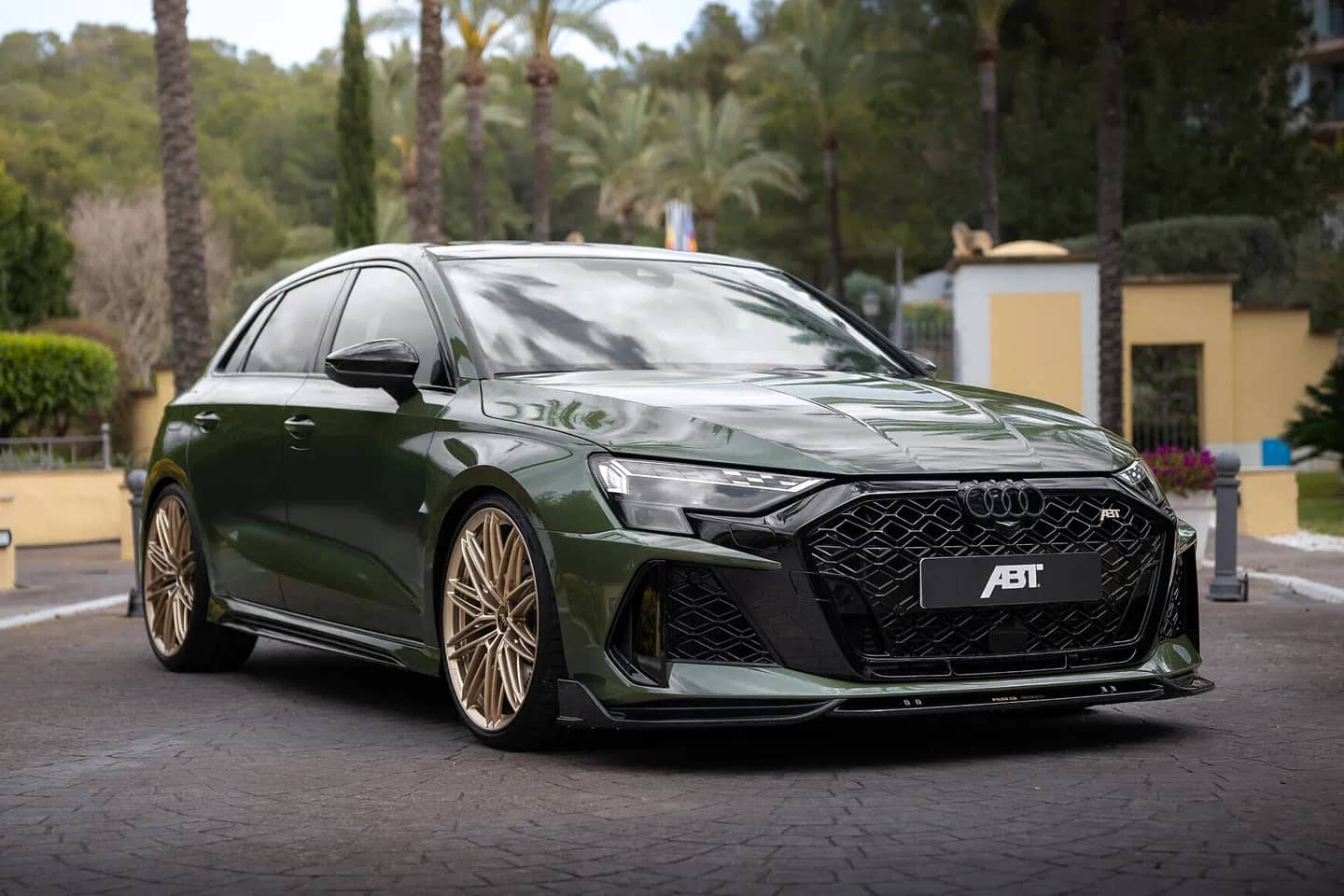 ABT святкує 130 років з потужним Audi RS3 на 621 к.с.