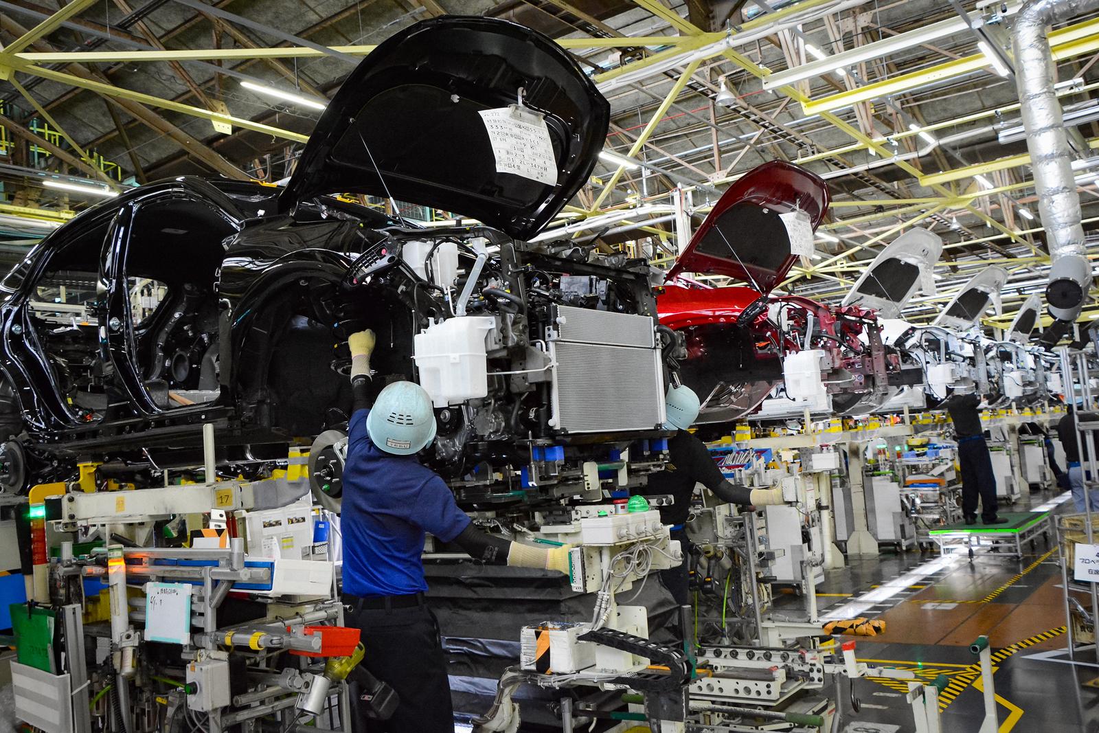 Toyota зупинила чотири заводи в Японії