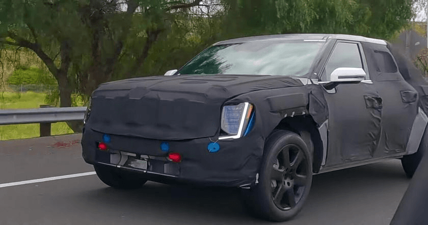 Електричний пікап Kia, схожий на EV9, помітили в Каліфорнії (Відео)