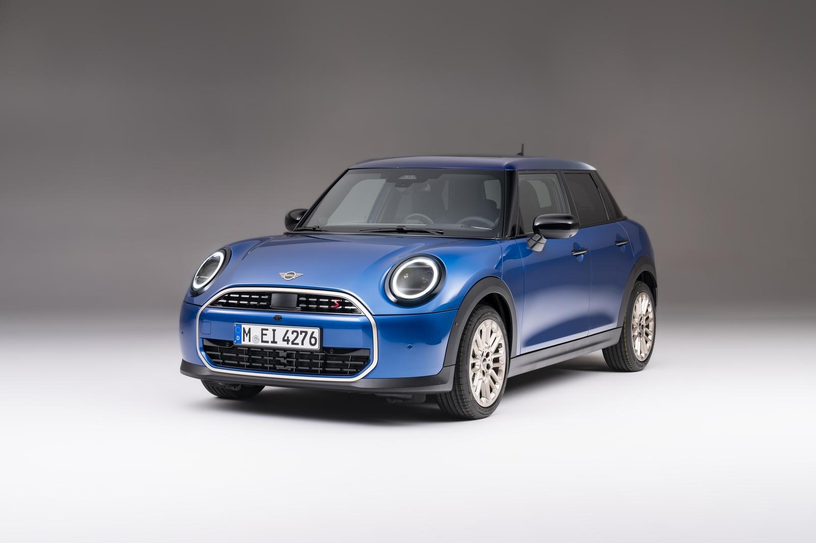 Хетчбек MINI Cooper нового покоління отримав п’ятидверну версію