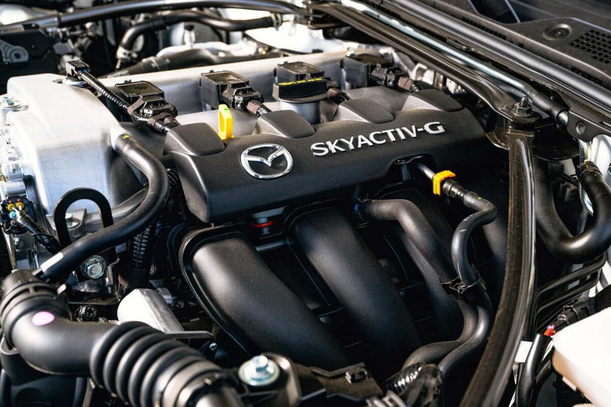 Mazda відправила у відставку MX-5 зі “старшим” двигуном