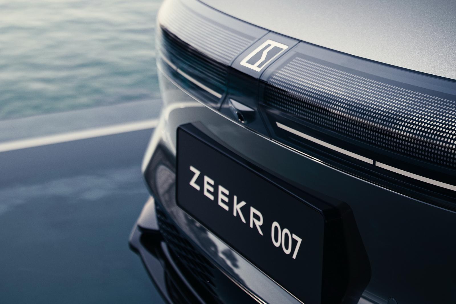 Офіційно: Zeekr блокуватиме “сірі” електрокари
