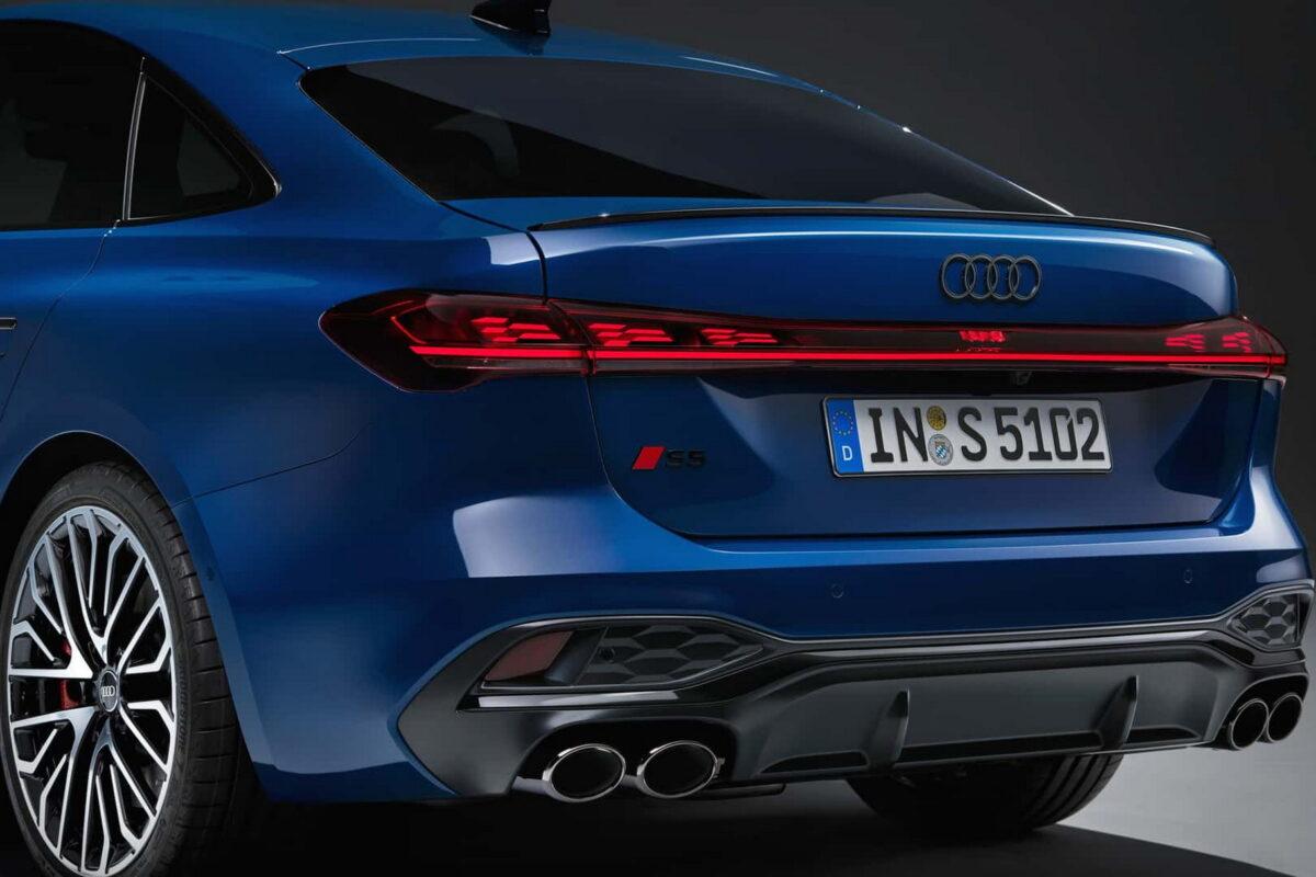 Клієнти змусили Audi відмовитися від імітації вихлопних патрубків