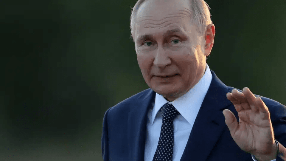 Розпач на обличчі Путіна в ефірі став вірусним у мережі (Фото)