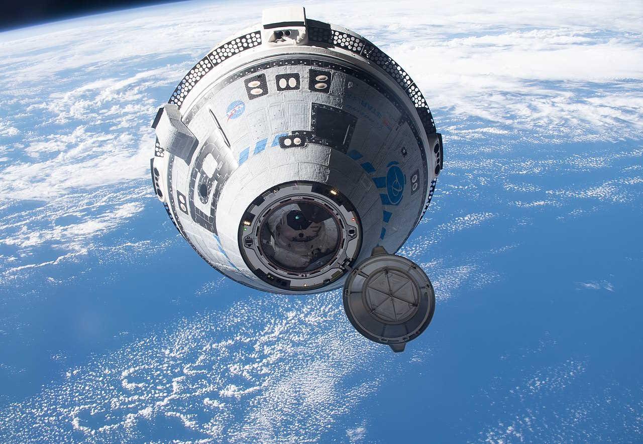 Причиною дивних звуків корабля Starliner виявився зворотний зв’язок аудіосистеми