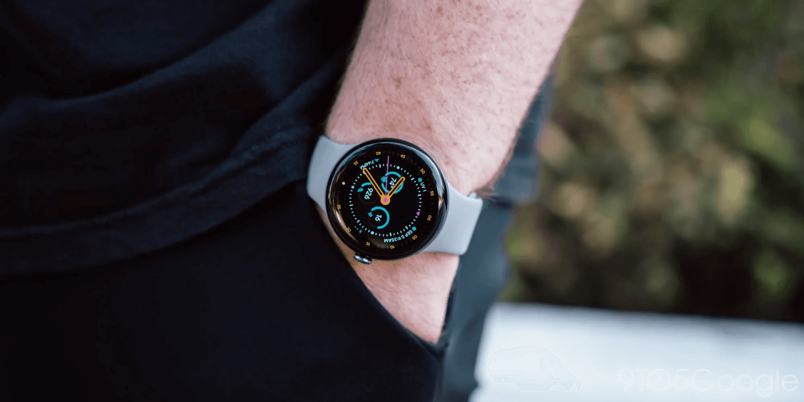 Огляд Google Pixel Watch 3: переваги та недоліки нового смартгодинника
