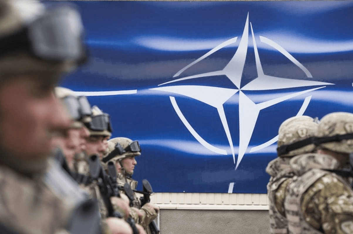 У Росії встановили пам’ятник солдату НАТО