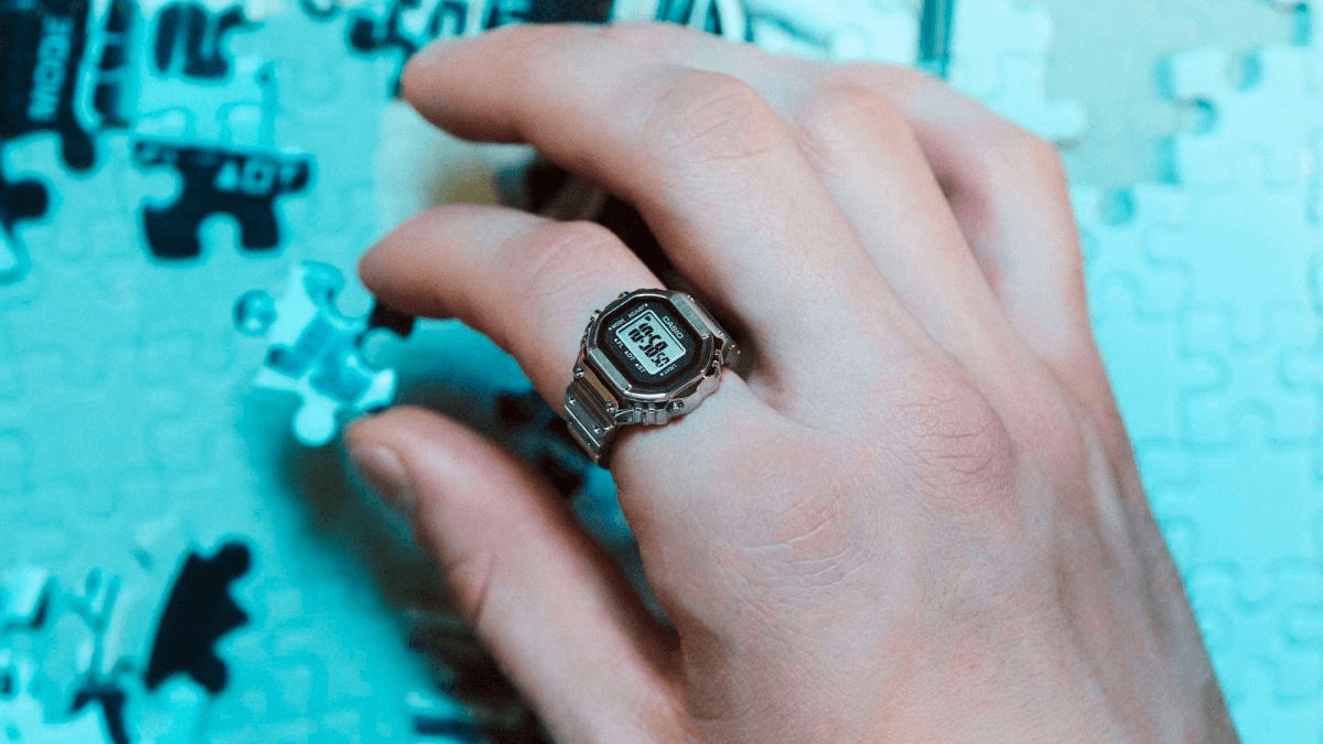 Крихітний годинник на палець: Casio представила новинку