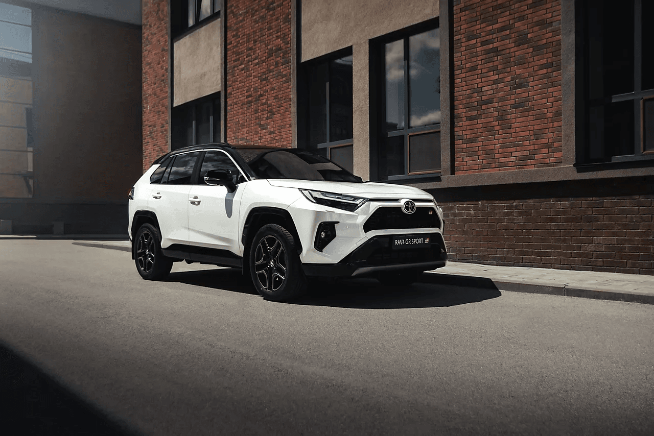 З’явилися подробиці про оновлений кросовер Toyota RAV4