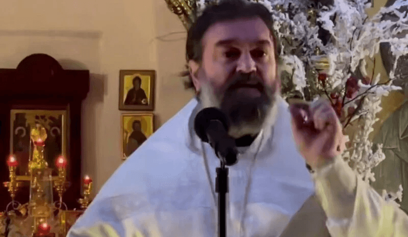 У РПЦ заявили, що війни відбуваються через “онаністів” і тепер Бог карає Росію ракетами HIMARS