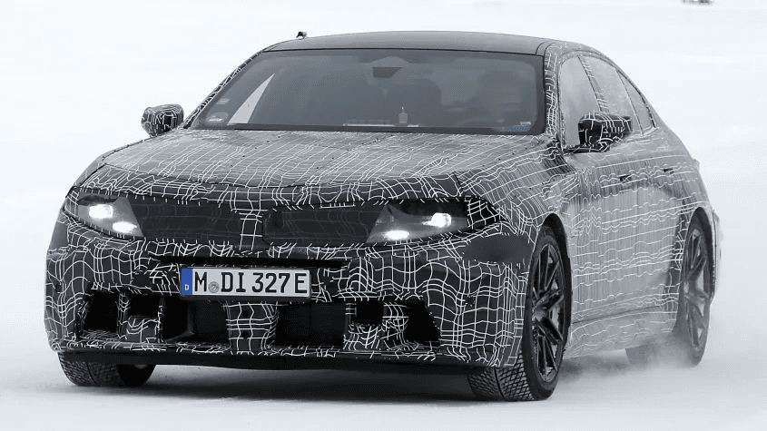 BMW 5 Series і M5 готуються до оновлення: що зміниться в дизайні та інтер’єрі