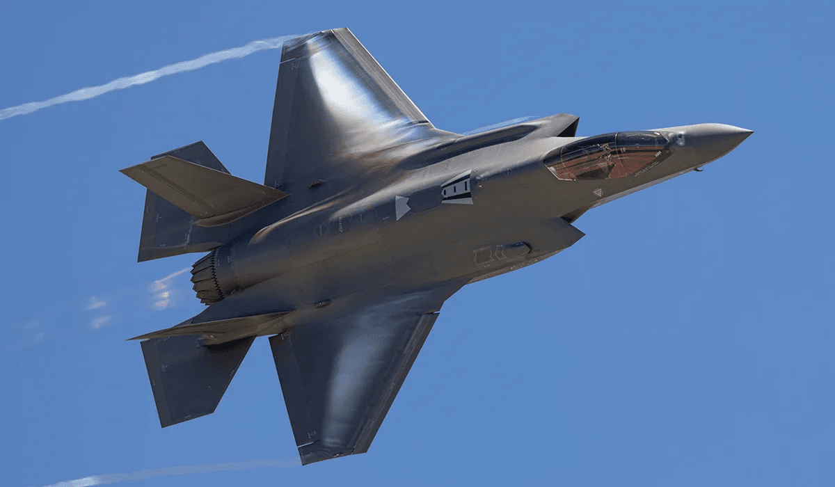 “Весь F-35 – один великий вимикач”: соцмережі висміяли заяву Пентагону