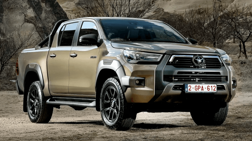 Toyota Hilux Hybrid 48V: Перший електрифікований пікап від Toyota