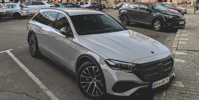 В Україні помітили новий Mercedes-Benz E-Class All-Terrain (Фото)