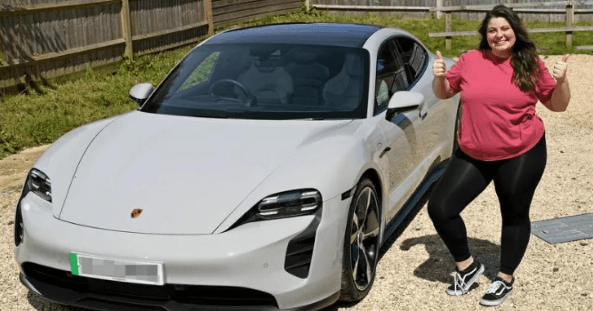 Дівчина виграла Porsche вартістю 5 мільйонів, але не може сісти за кермо (Фото)