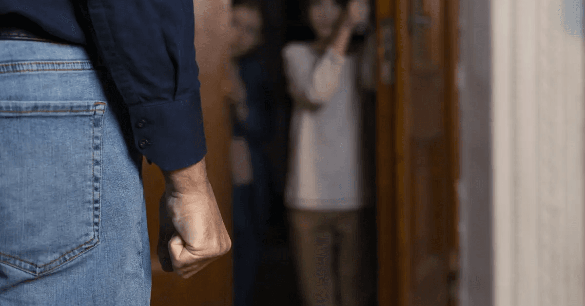 В Іспанії оштрафували на 5000 євро чоловіка, житло якого захопили сквотери і здавали туристам