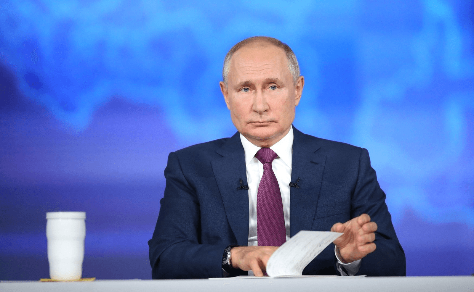 “Руки за голову”: Путін відчитав дітей під час відеодзвінка