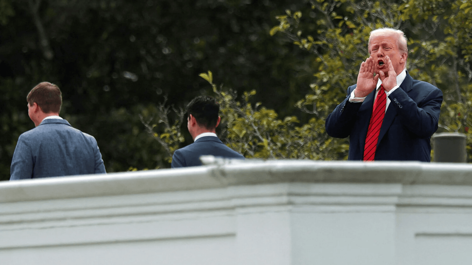 Трамп шукав ядерні ракети на даху Білого дому та став мемом