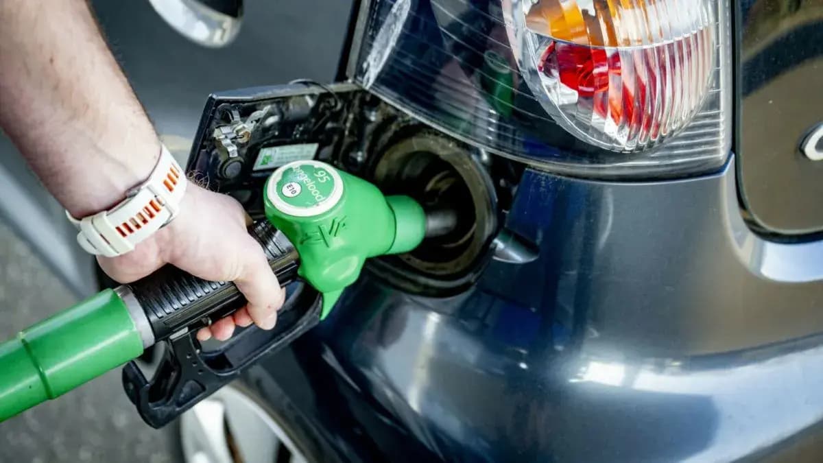 В Україні прогнозують різке падіння цін на пальне – до 15 грн за літр