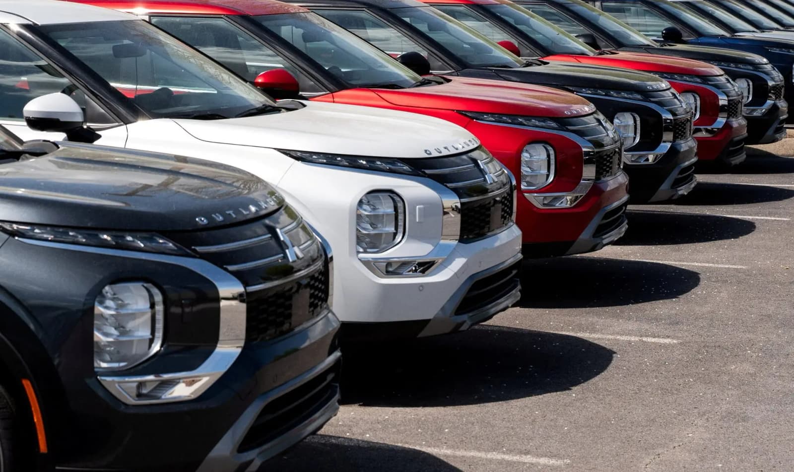 Mitsubishi відкликає понад 108 тисяч авто через небезпечний дефект