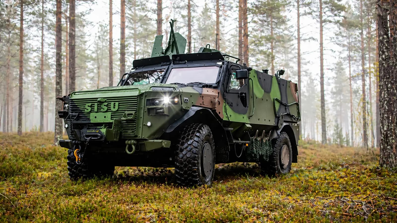 На озброєнні України помітили рідкісні фінські броньовані автомобілі Sisu GTP
