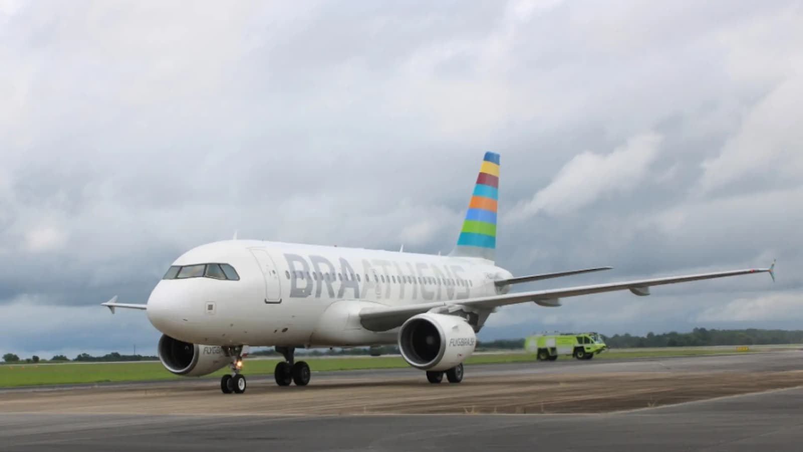 Новий Airbus A319 перетворять на пожежний літак: він зможе скидати на 50% більше вогнегасної суміші